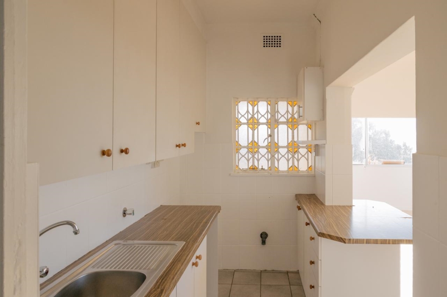 To Let 1 Bedroom Property for Rent in Oranjezicht Western Cape